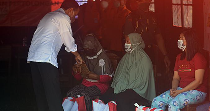 Jokowi Sebut 2 Ribu Rumah di Sekitar Semeru Harus Direlokasi